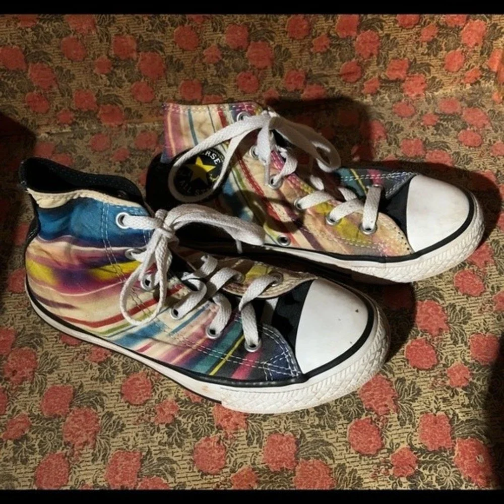 Converse High Top Sneakers Watercolor Rainbow Stripe Big Kids Size 1